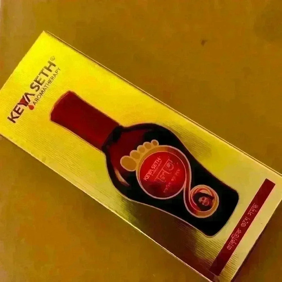 Keya Seth No Side Effect Aalta - Picture 1 of 2